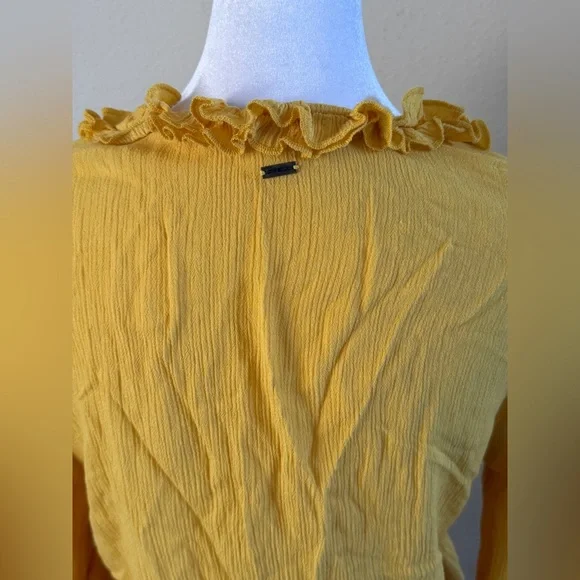 O’Neill Mustard Yellow Long Sleeve Blouse - Picture 4 of 6
